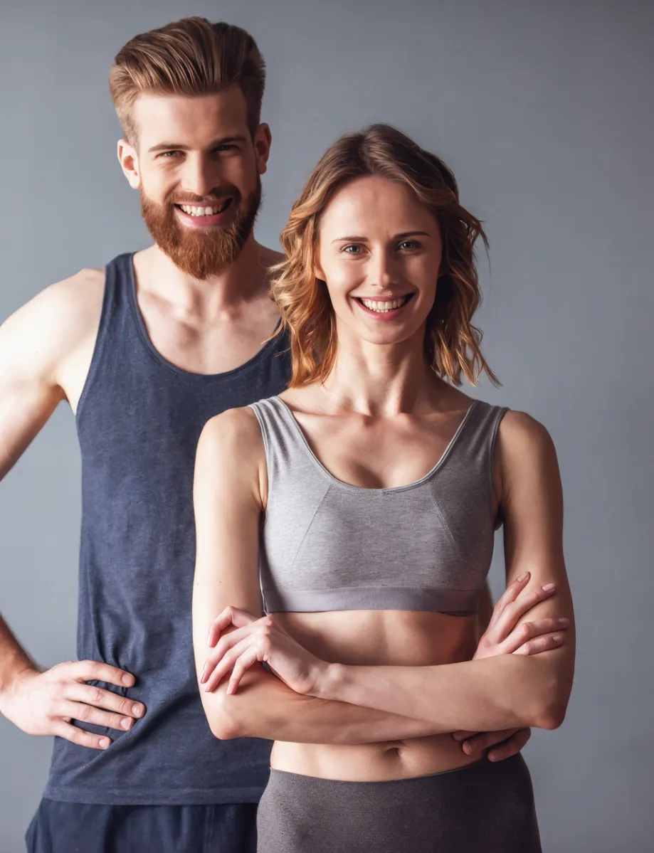 attractive couple posing for fitness lifestyle por utc